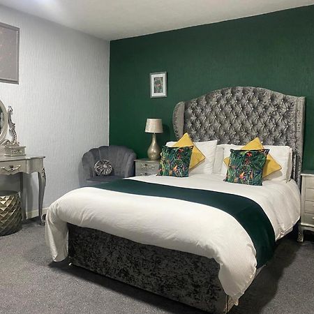 Saphire Glasgow Apartments Giffnock Buitenkant foto